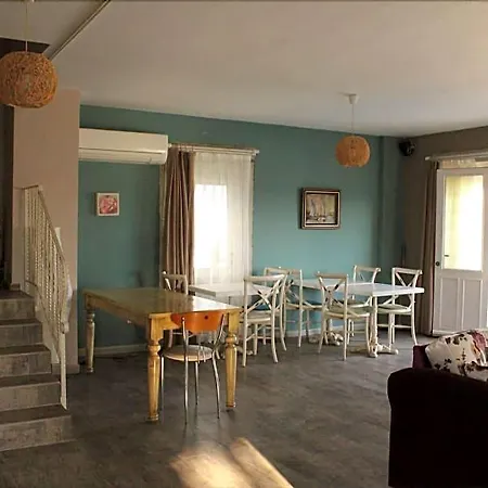Ionic Hotel 3*