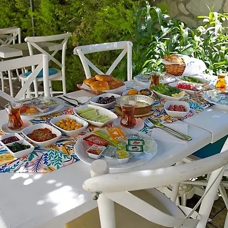 Hotel Ionic Çeşme