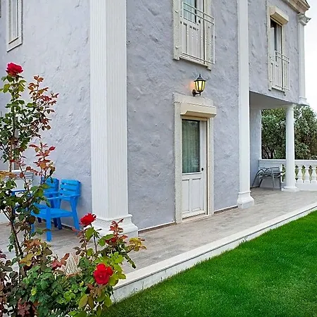 Ionic Hotel 3*