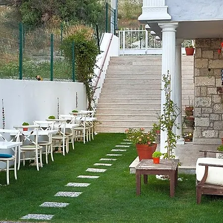 Ionic Çeşme
